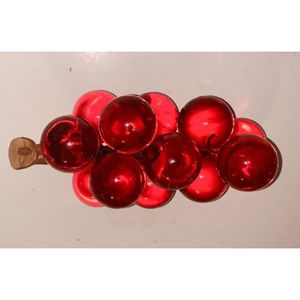 1960's BOSS, HIP, OUTTA SIGHT Vintage Decor Cluster of Red Grapes